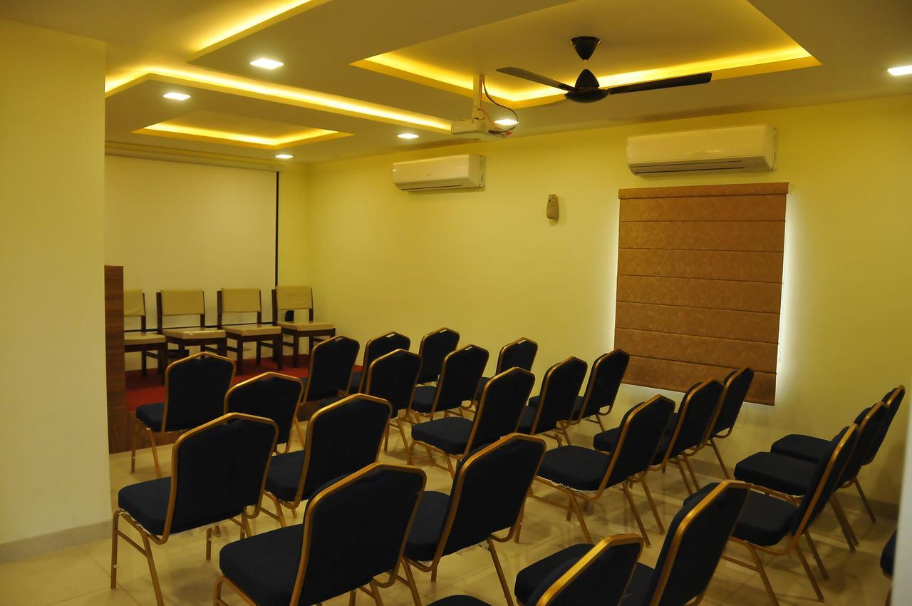 Hotel Pasupala Grand Anantapur Εξωτερικό φωτογραφία